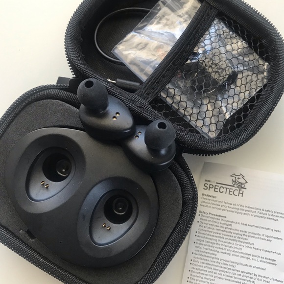 True Wireless Earbuds - Picture 5 of 6